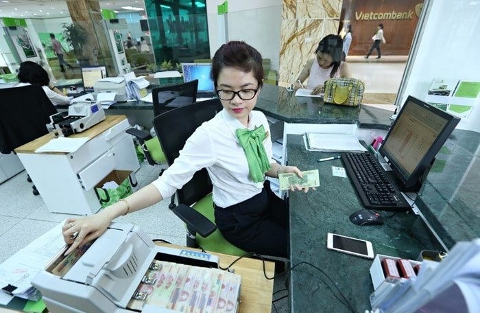 Dat Ao Nhan Vien Vietcombank