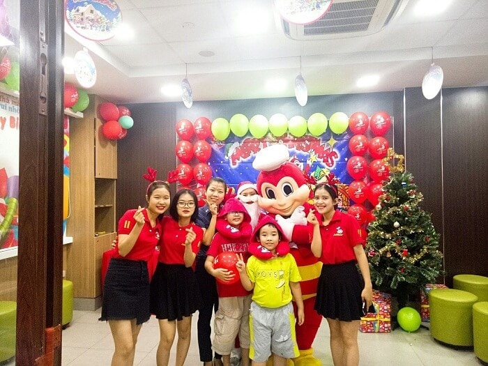 Dat Dong Phuc Jollibee